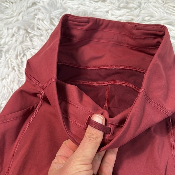 Lululemon Invigorate High-Rise Crop 23" Chianti - Picture 2 of 5